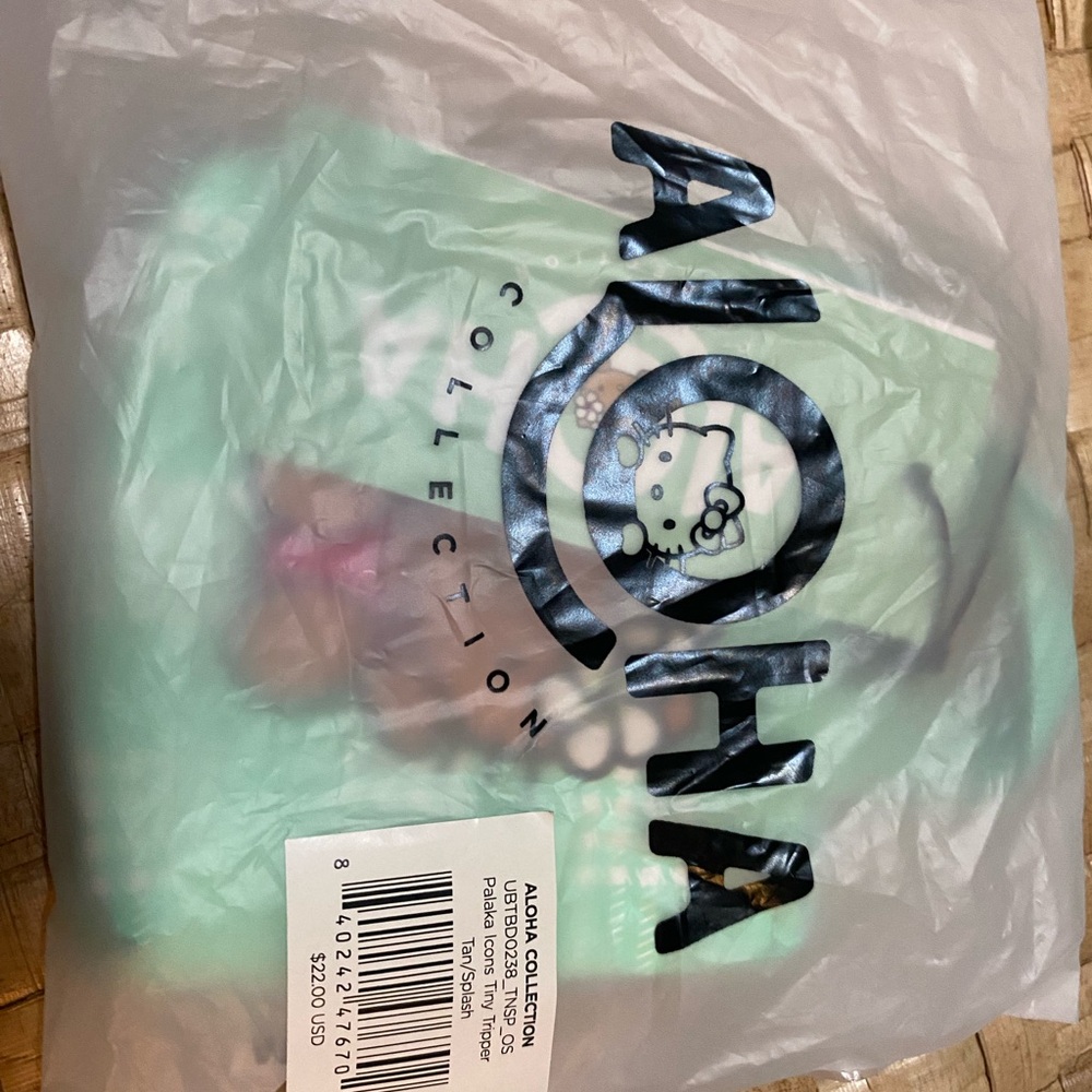 ALOHA Collection x DFS x Hello Kitty COMPLETE Tan Kitty Hibiscus Splash - Picture 16 of 16